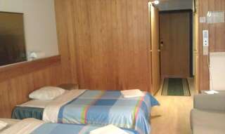 Отель Hotel Tulikettu Соткамо Стандартный трехместный номер-3